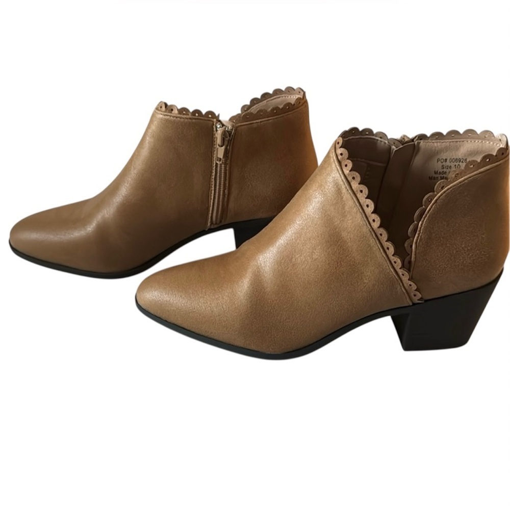 JOURNEE COLLECTION WOMENS ANKLE BOOTS, SIZE 10...NEW IN BOX! 🤩